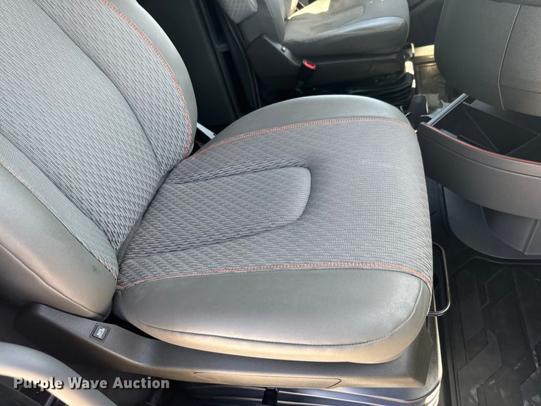 image for item EH5477 2020 Volvo VNL semi truck