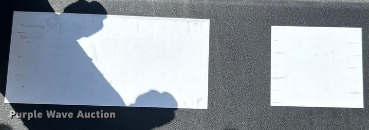 image for item EH5477 2020 Volvo VNL semi truck