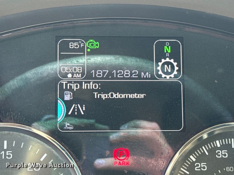 image for item EH5480 2019 Kenworth T680 semi truck