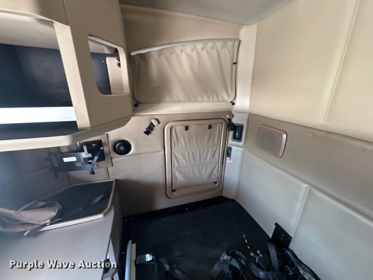 image for item EH5481 2019 Kenworth T680 semi truck