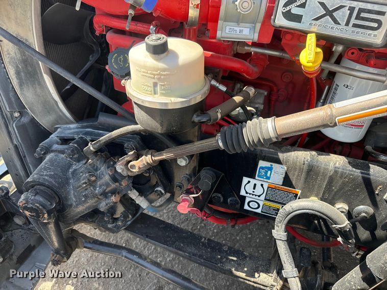 image for item EH5481 2019 Kenworth T680 semi truck