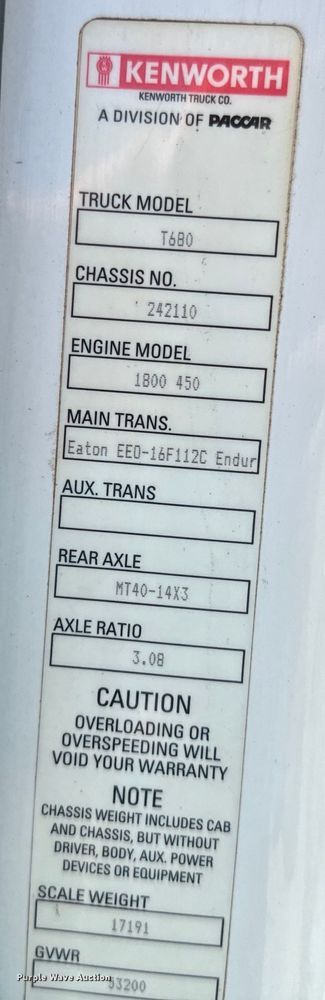 image for item EH5481 2019 Kenworth T680 semi truck