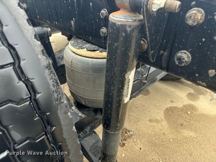 image for item EH5490 2017 Kenworth T680 semi truck