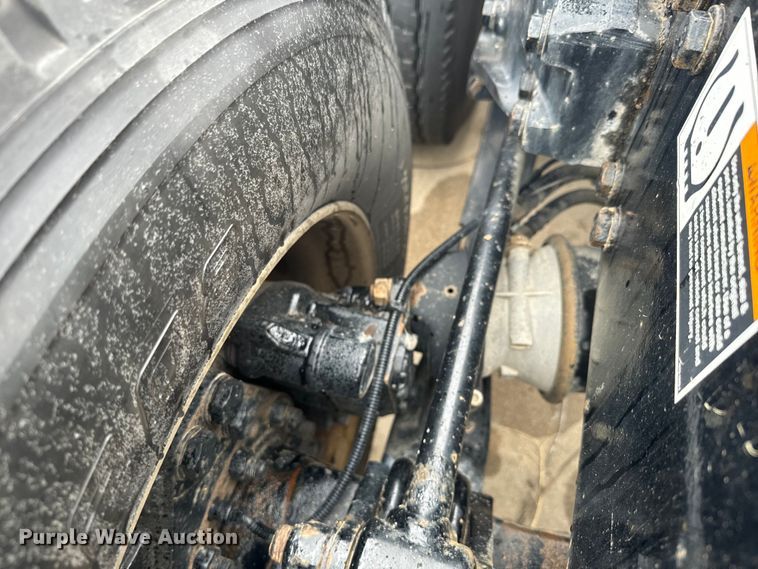 image for item EH5490 2017 Kenworth T680 semi truck