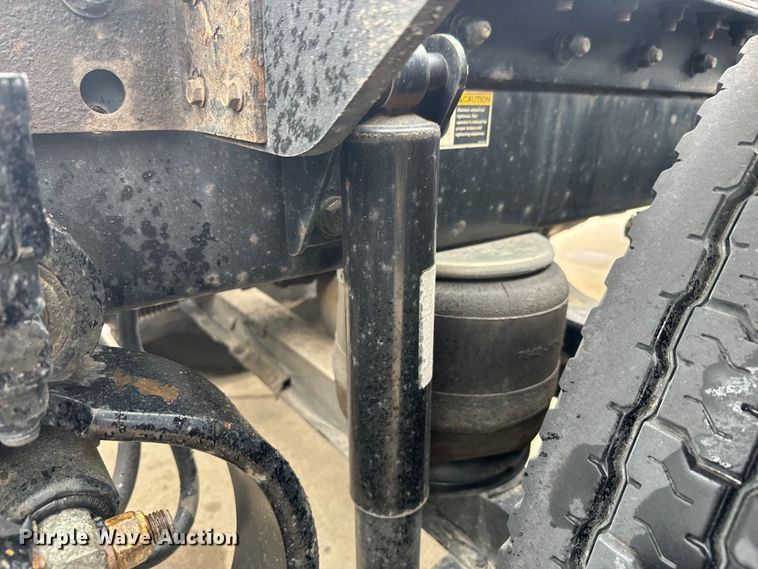 image for item EH5490 2017 Kenworth T680 semi truck