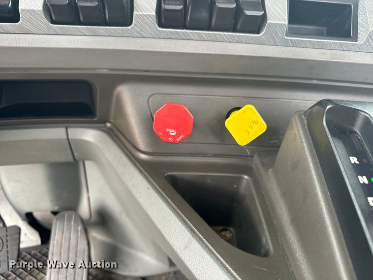 image for item EH5490 2017 Kenworth T680 semi truck