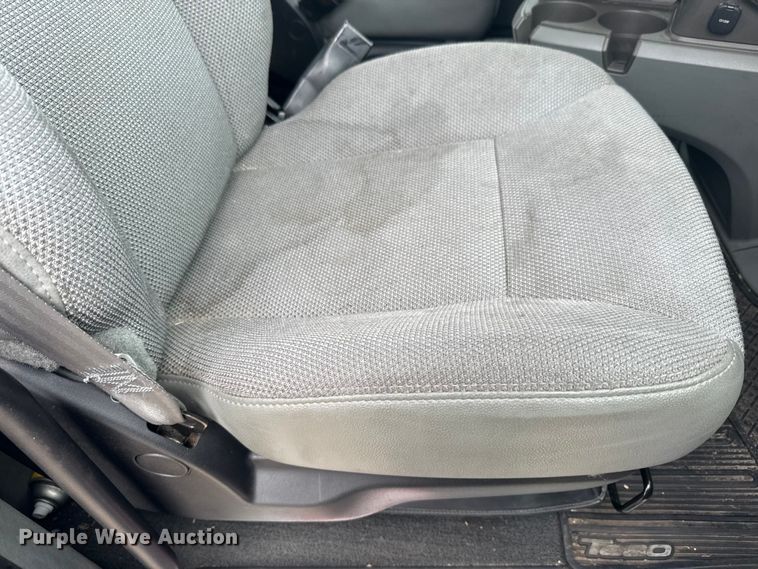 image for item EH5490 2017 Kenworth T680 semi truck