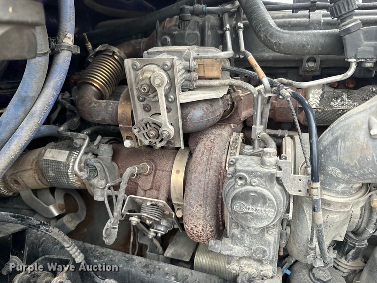 image for item EH5490 2017 Kenworth T680 semi truck