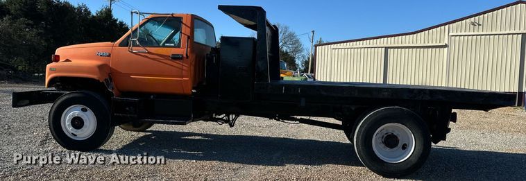 image for item EH6671 1990 GMC TopKick flatbed truck