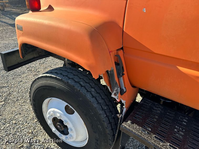 image for item EH6671 1990 GMC TopKick flatbed truck