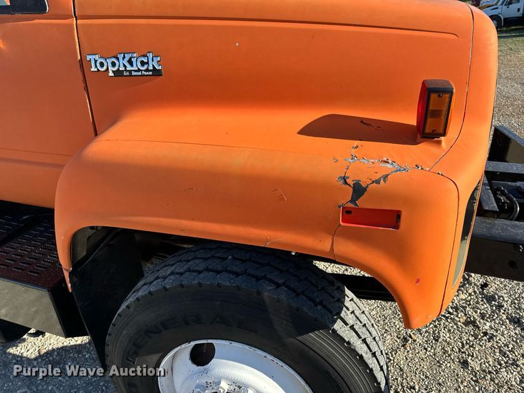 image for item EH6671 1990 GMC TopKick flatbed truck