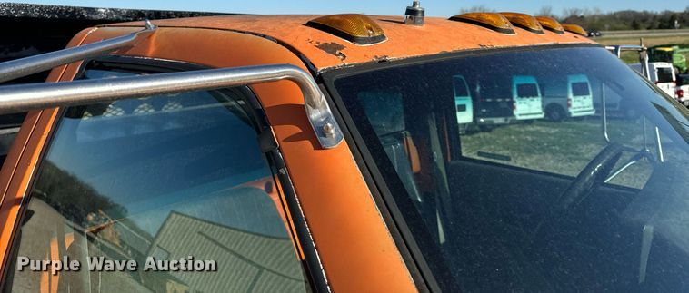 image for item EH6671 1990 GMC TopKick flatbed truck