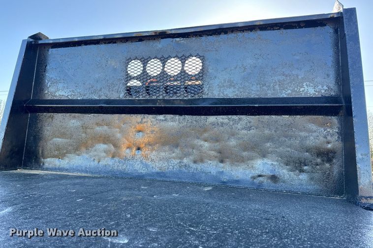 image for item EH6671 1990 GMC TopKick flatbed truck