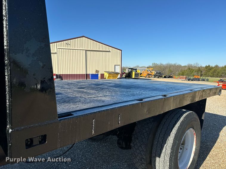 image for item EH6671 1990 GMC TopKick flatbed truck