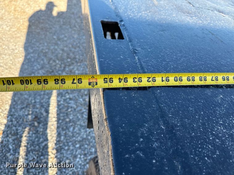 image for item EH6671 1990 GMC TopKick flatbed truck