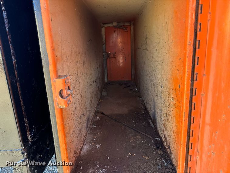 image for item EH6671 1990 GMC TopKick flatbed truck