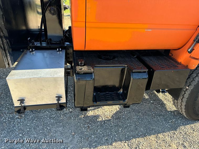 image for item EH6671 1990 GMC TopKick flatbed truck