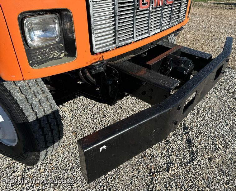 image for item EH6671 1990 GMC TopKick flatbed truck