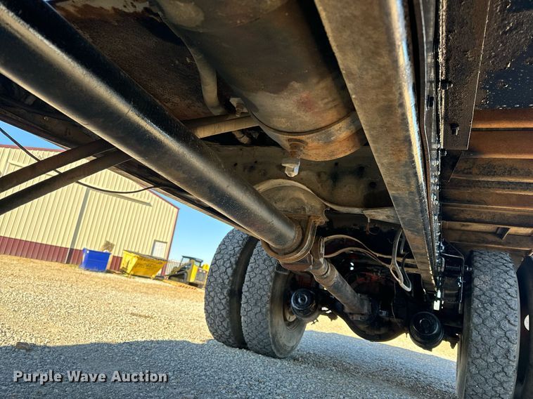 image for item EH6671 1990 GMC TopKick flatbed truck