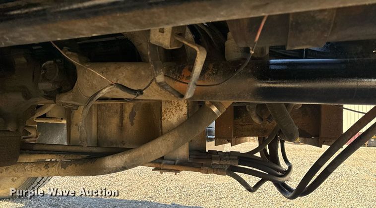 image for item EH6671 1990 GMC TopKick flatbed truck