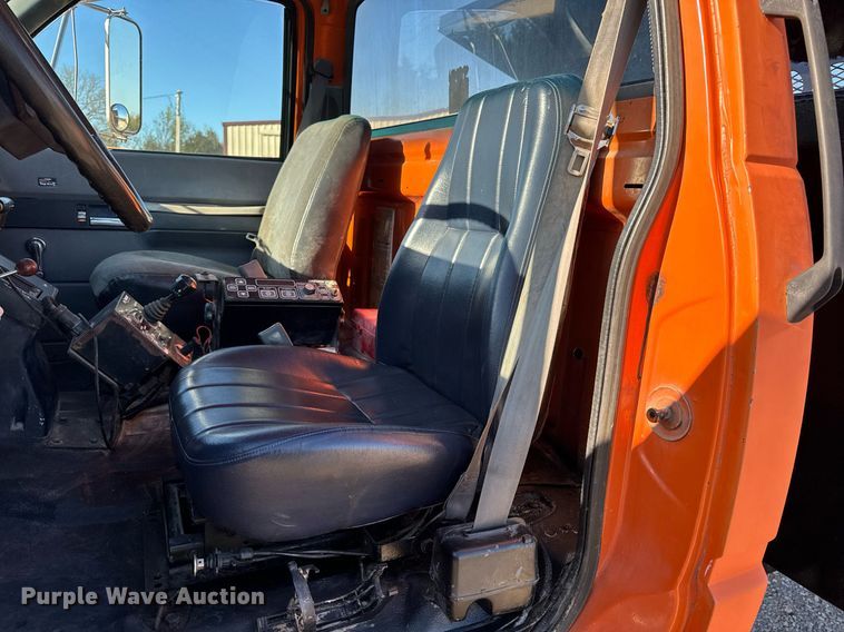 image for item EH6671 1990 GMC TopKick flatbed truck