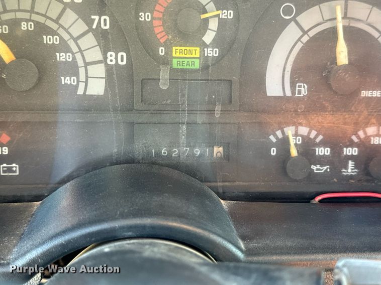 image for item EH6671 1990 GMC TopKick flatbed truck