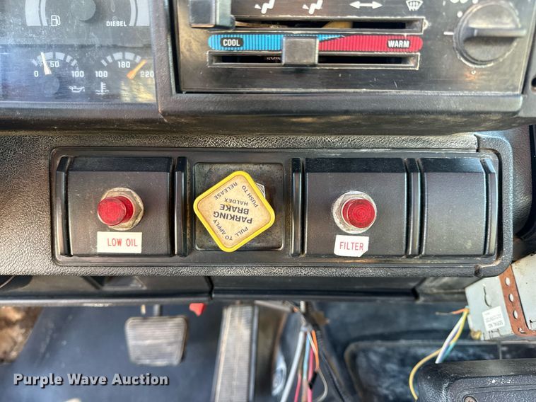 image for item EH6671 1990 GMC TopKick flatbed truck