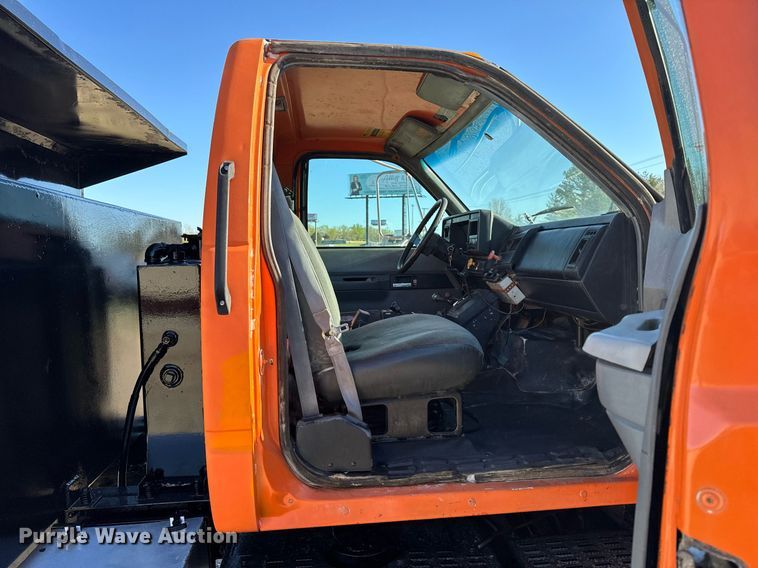 image for item EH6671 1990 GMC TopKick flatbed truck