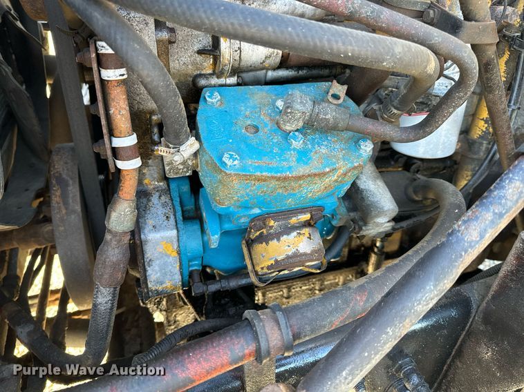 image for item EH6671 1990 GMC TopKick flatbed truck