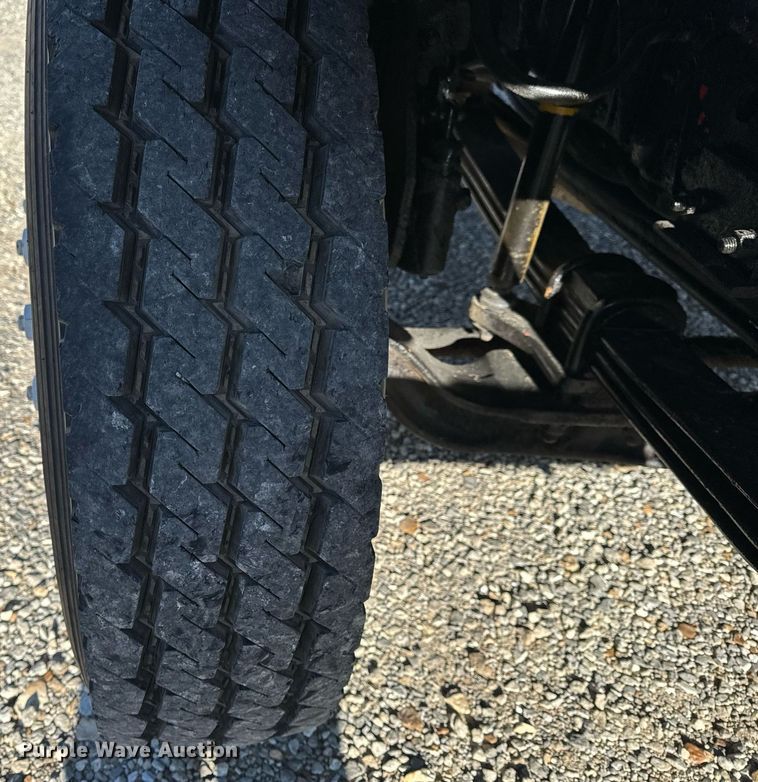 image for item EH6671 1990 GMC TopKick flatbed truck