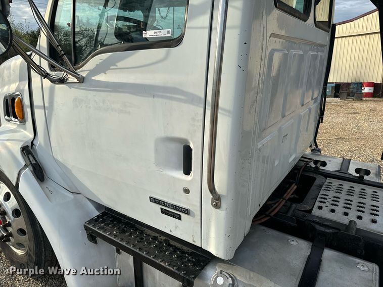 image for item EH6707 2007 Sterling LT9500 car carrier truck