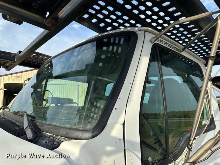 image for item EH6707 2007 Sterling LT9500 car carrier truck