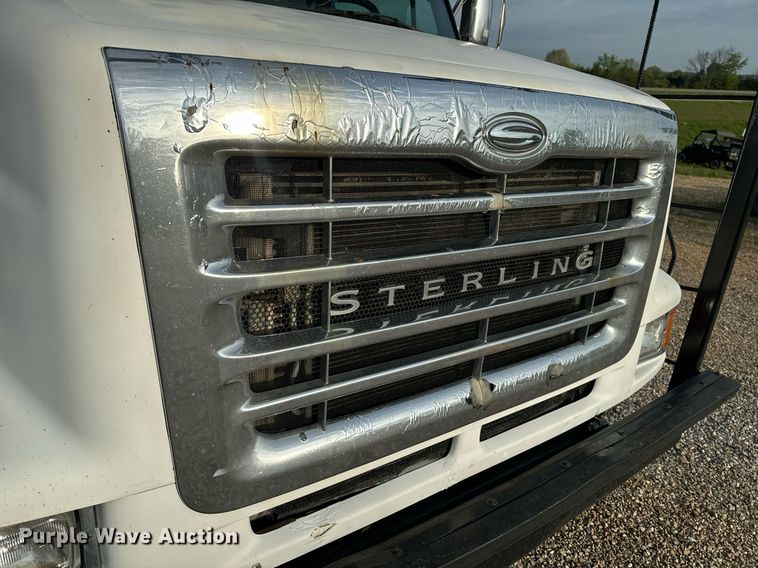 image for item EH6707 2007 Sterling LT9500 car carrier truck