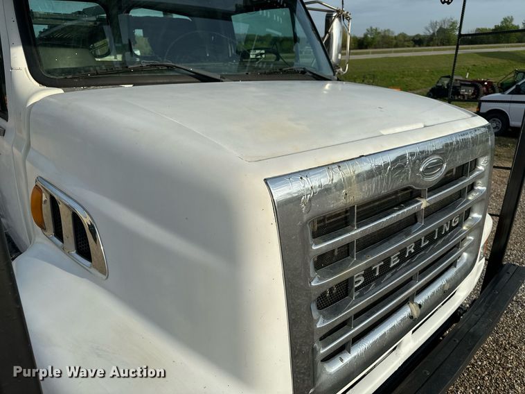 image for item EH6707 2007 Sterling LT9500 car carrier truck