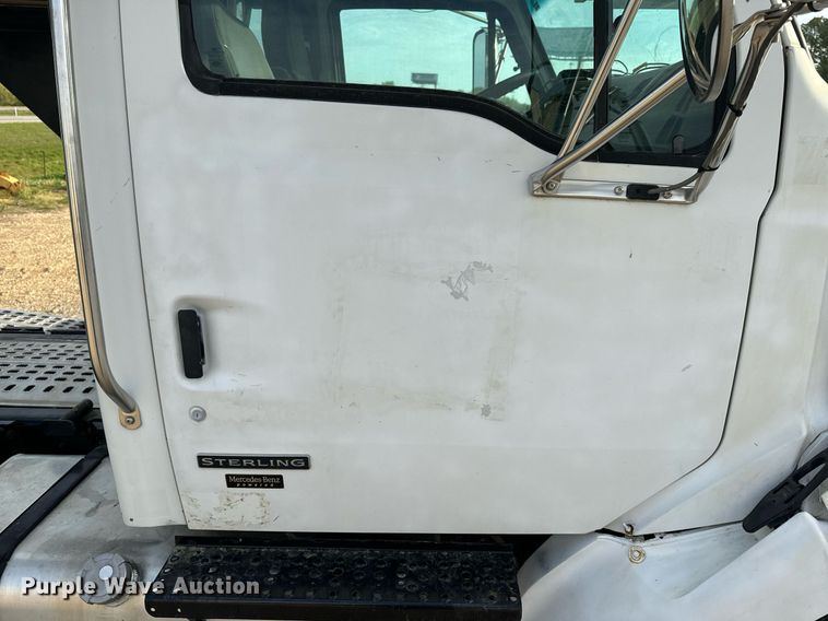 image for item EH6707 2007 Sterling LT9500 car carrier truck