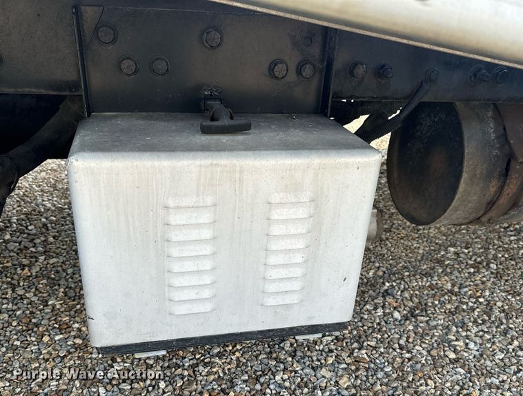 image for item EH6707 2007 Sterling LT9500 car carrier truck