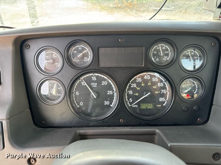 image for item EH6707 2007 Sterling LT9500 car carrier truck