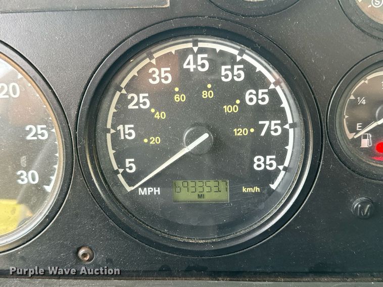 image for item EH6707 2007 Sterling LT9500 car carrier truck