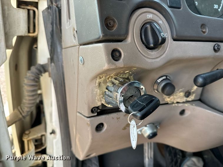 image for item EH6707 2007 Sterling LT9500 car carrier truck