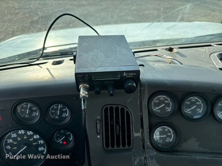 image for item EH6707 2007 Sterling LT9500 car carrier truck