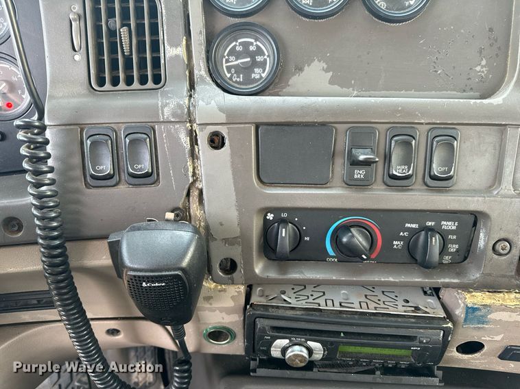 image for item EH6707 2007 Sterling LT9500 car carrier truck