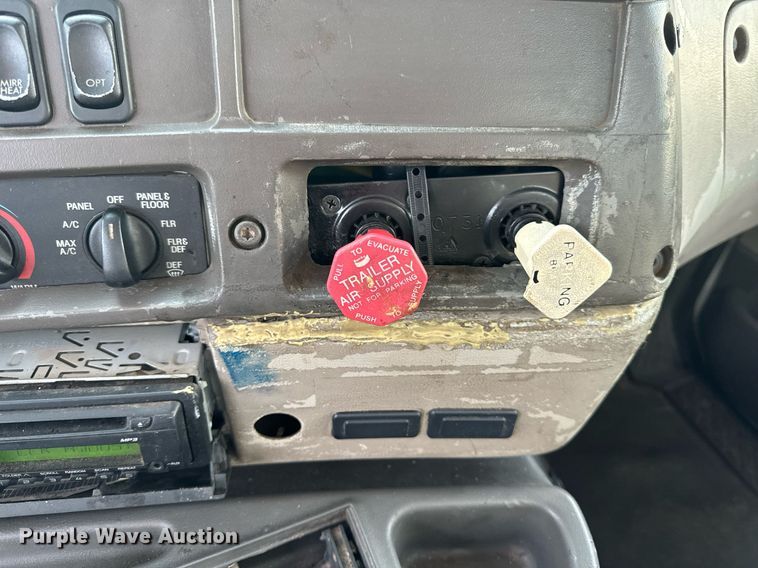 image for item EH6707 2007 Sterling LT9500 car carrier truck