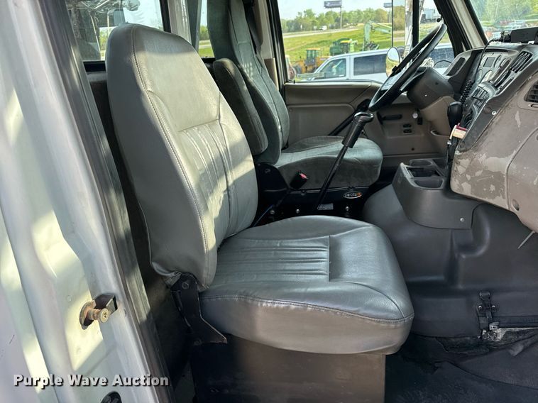 image for item EH6707 2007 Sterling LT9500 car carrier truck