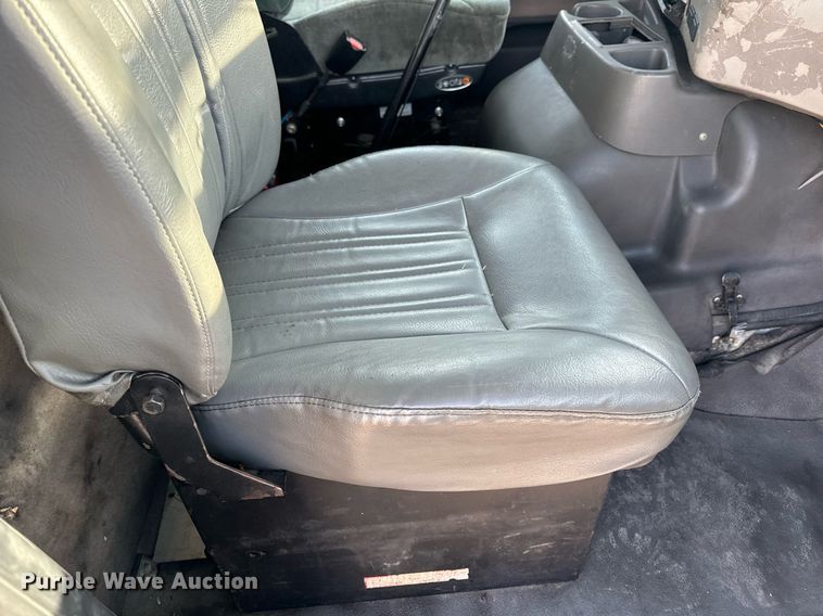 image for item EH6707 2007 Sterling LT9500 car carrier truck