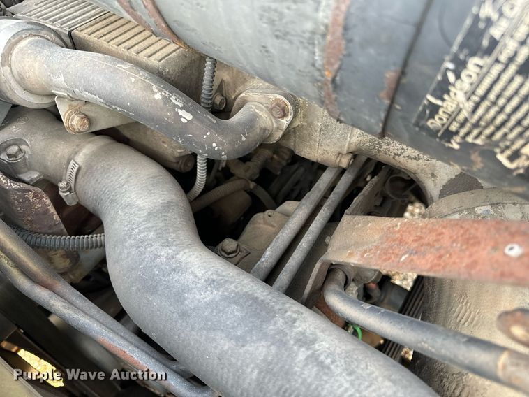 image for item EH6707 2007 Sterling LT9500 car carrier truck