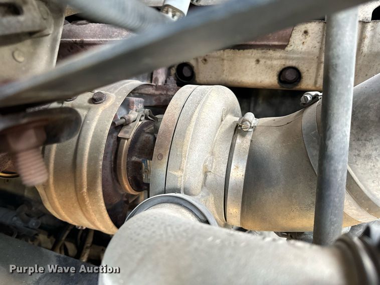 image for item EH6707 2007 Sterling LT9500 car carrier truck