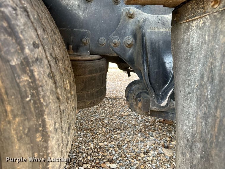 image for item EH6707 2007 Sterling LT9500 car carrier truck