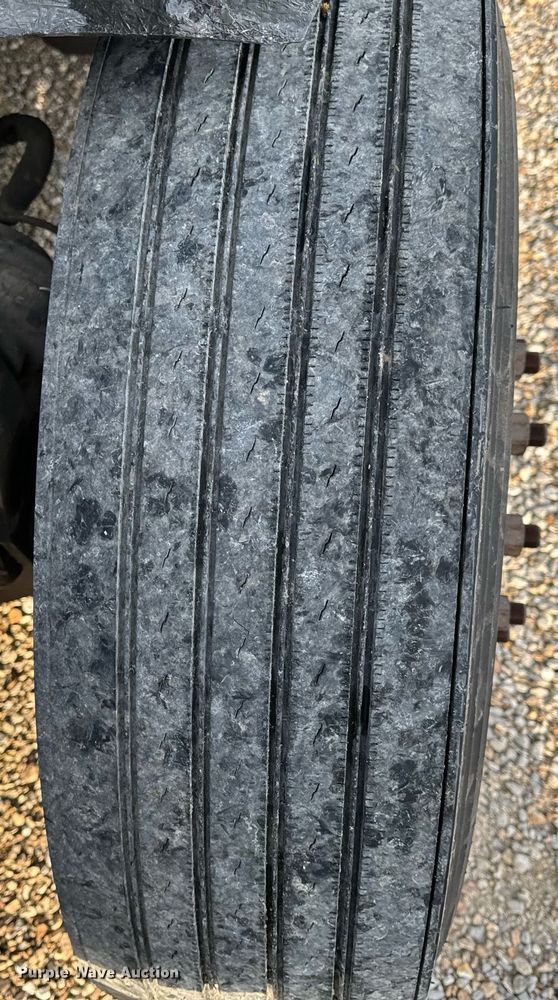 image for item EH6707 2007 Sterling LT9500 car carrier truck