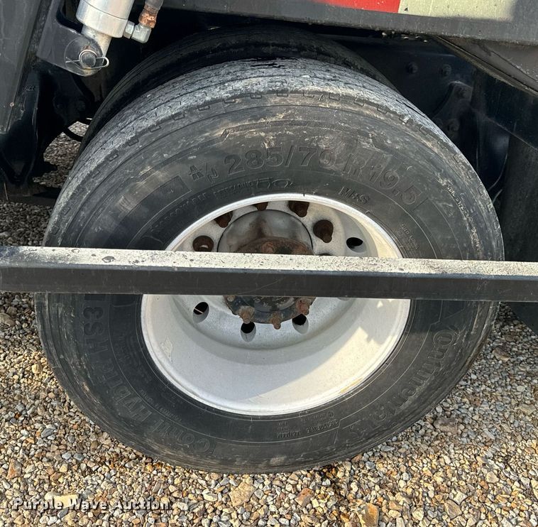 image for item EH6707 2007 Sterling LT9500 car carrier truck