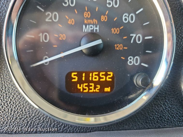 image for item EI3715 2015 Peterbilt 389 semi truck